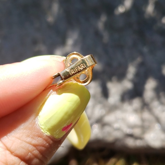 Vintage Trifari MOD Lucite Dangle Disk Earrings - Picture 5 of 6